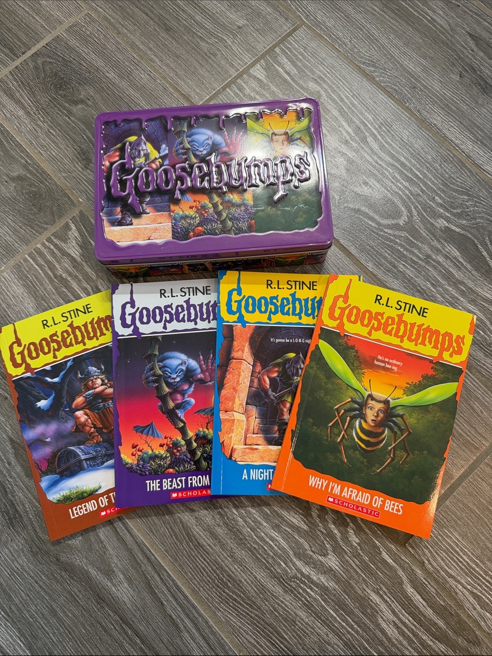 Goosebumps 4 Book Set w/Purple storage Tin R.L. Stine Bees, Terror Tower, Beast